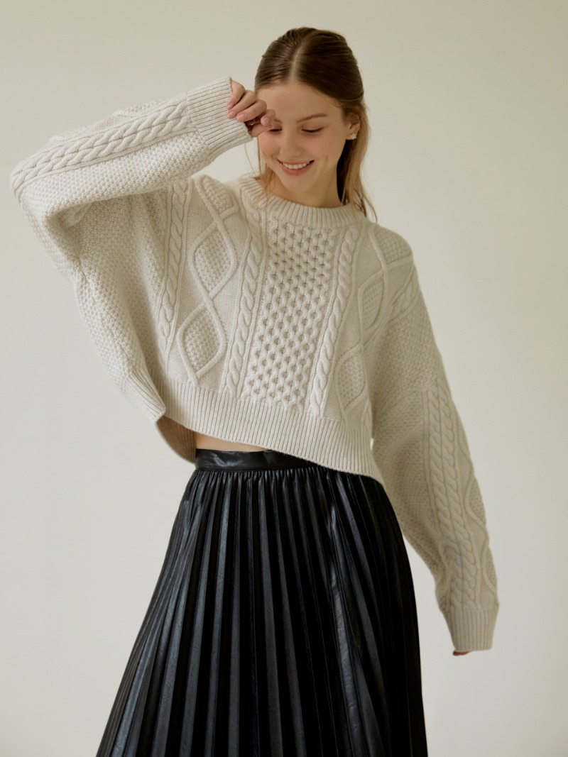 Cable crop round wool knit (oatmeal)