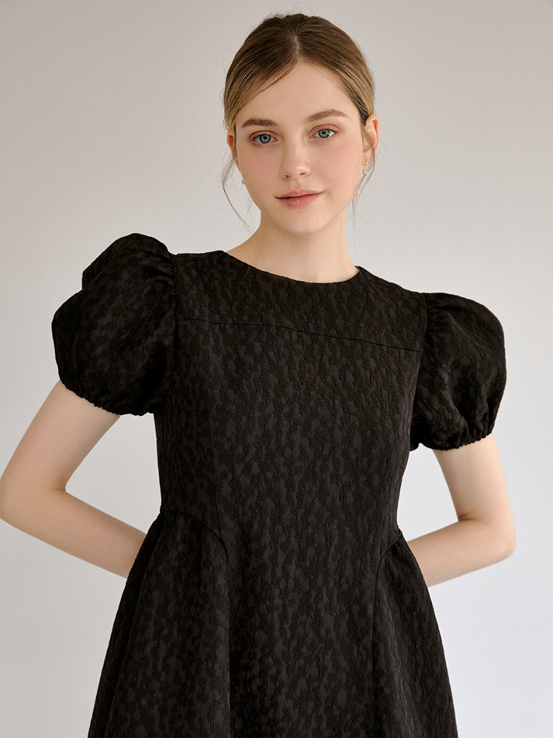 Daisy puff lace dress (black)