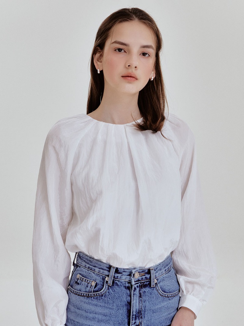 Shy pintuck blouse (white)