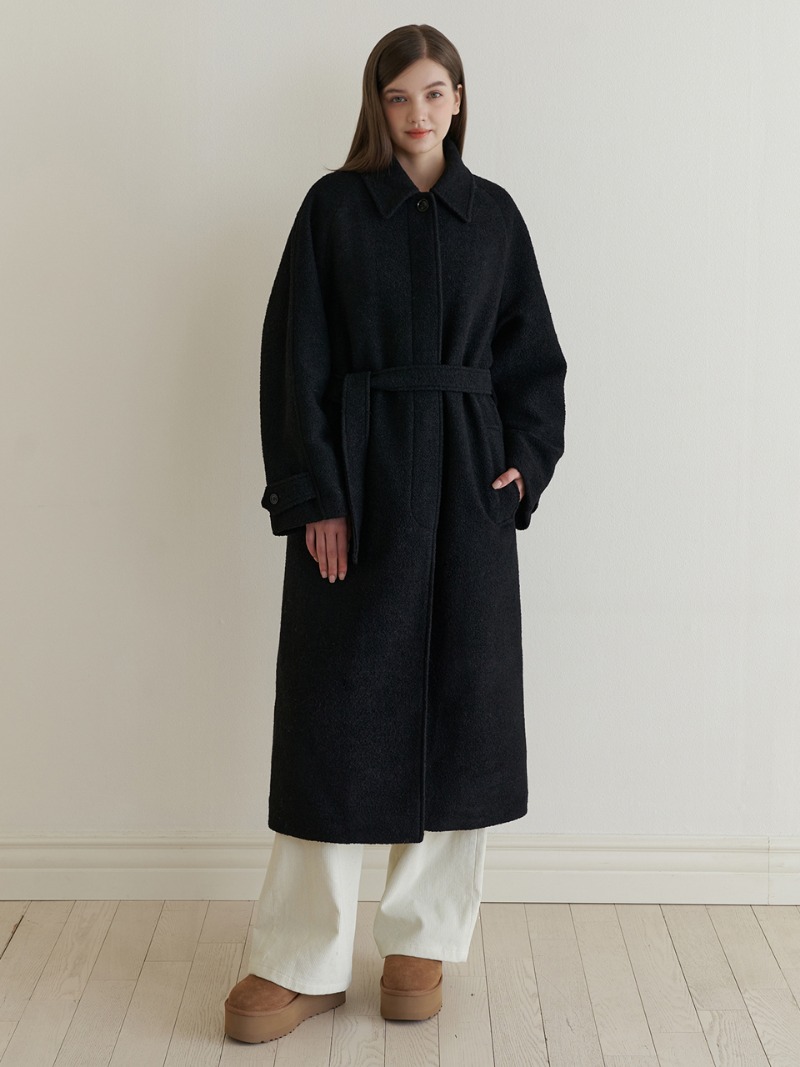 Wintry boucle coat (black)
