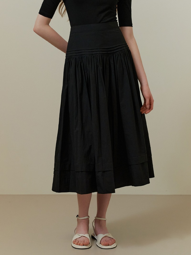 Powder pintuck skirt (black)