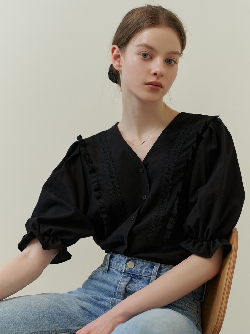 Blur lace blouse (black)
