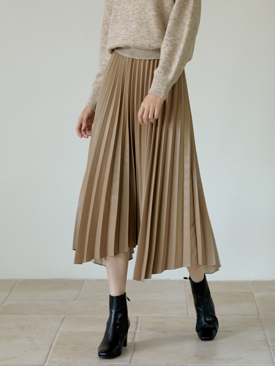 Pleats leather long skirt (brown)