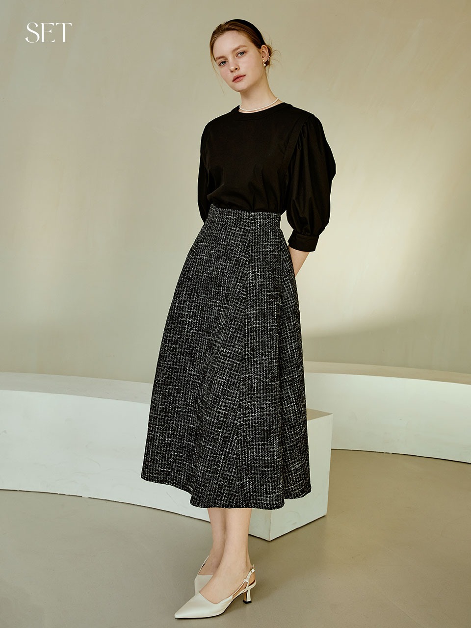 [SET] Cotton volume blouse (black) + Classic tweed flare skirt (black)
