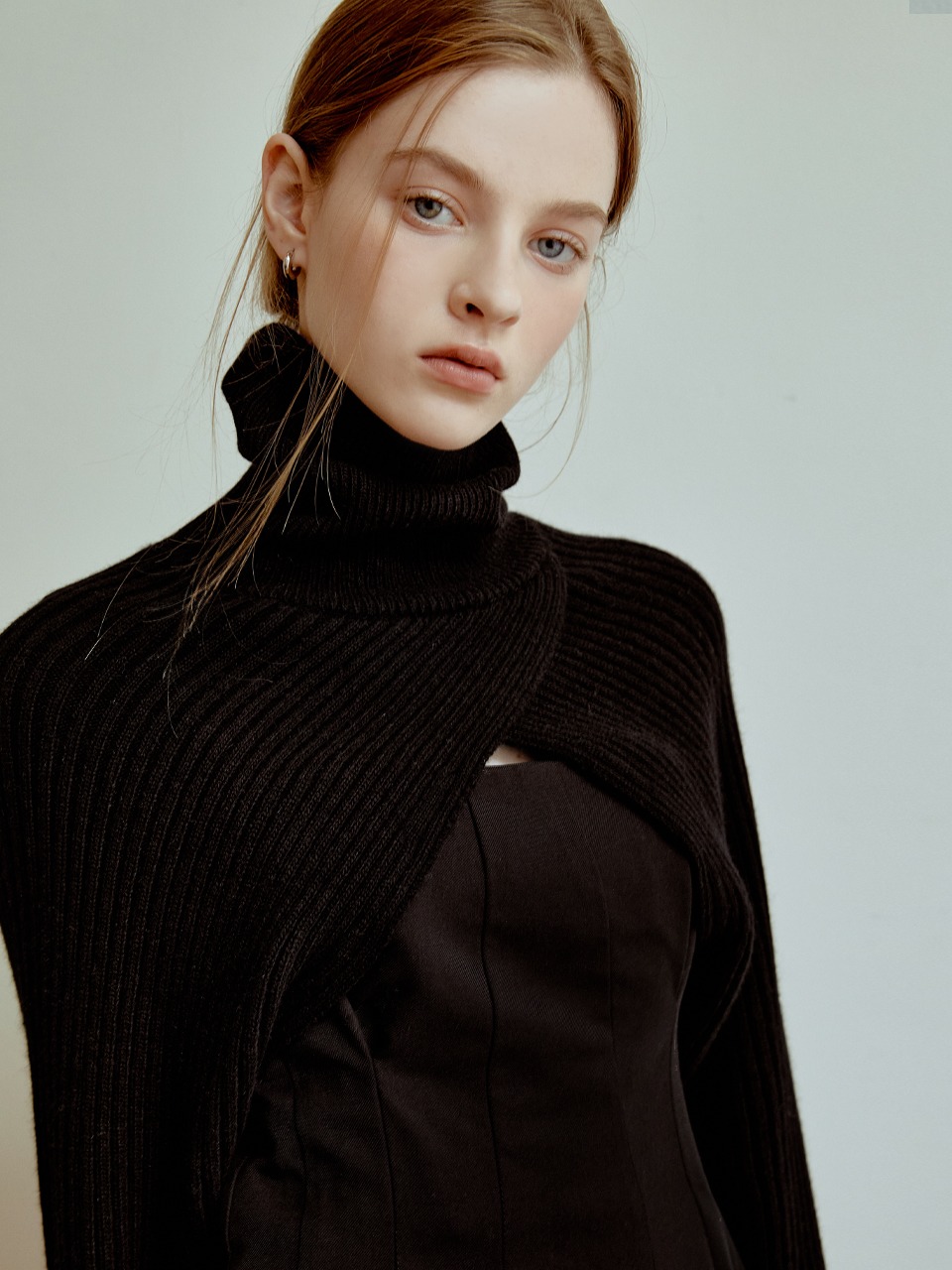 Bolero turtleneck knit (black)