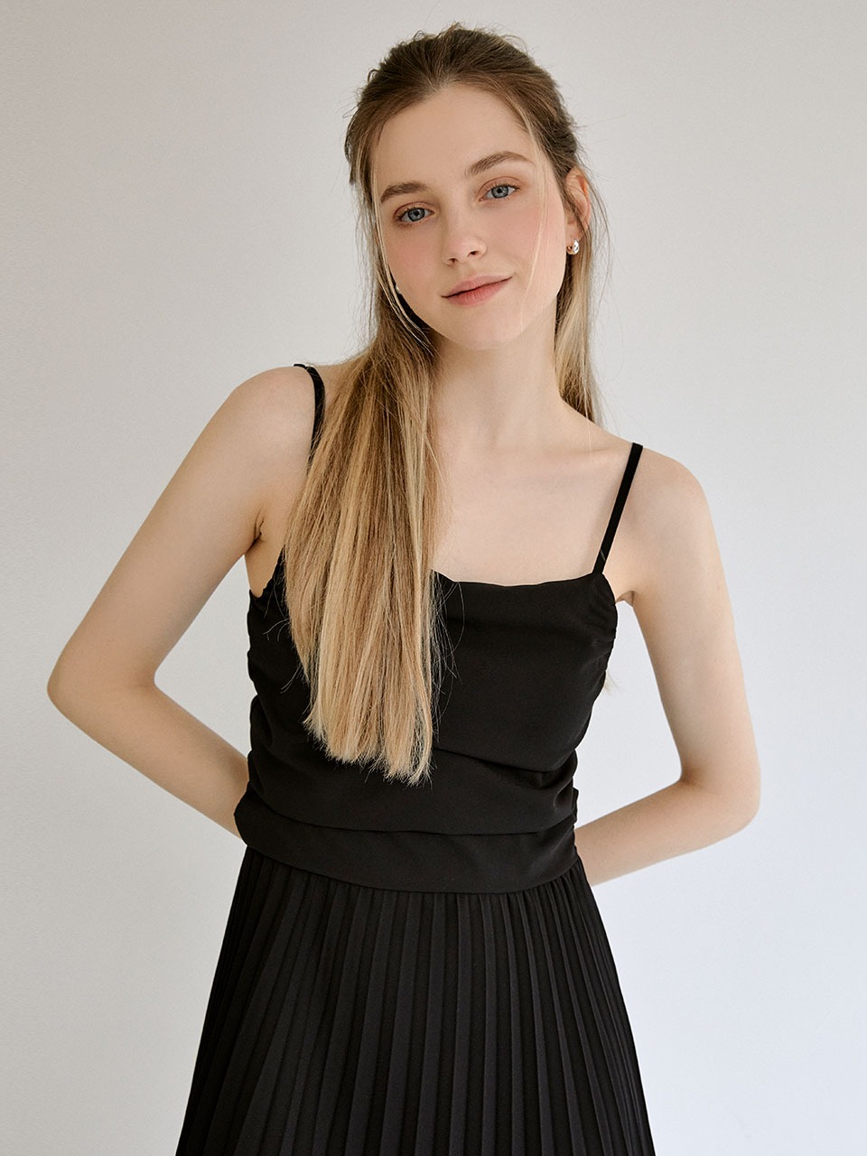 Soft pleats bustier dress (black)