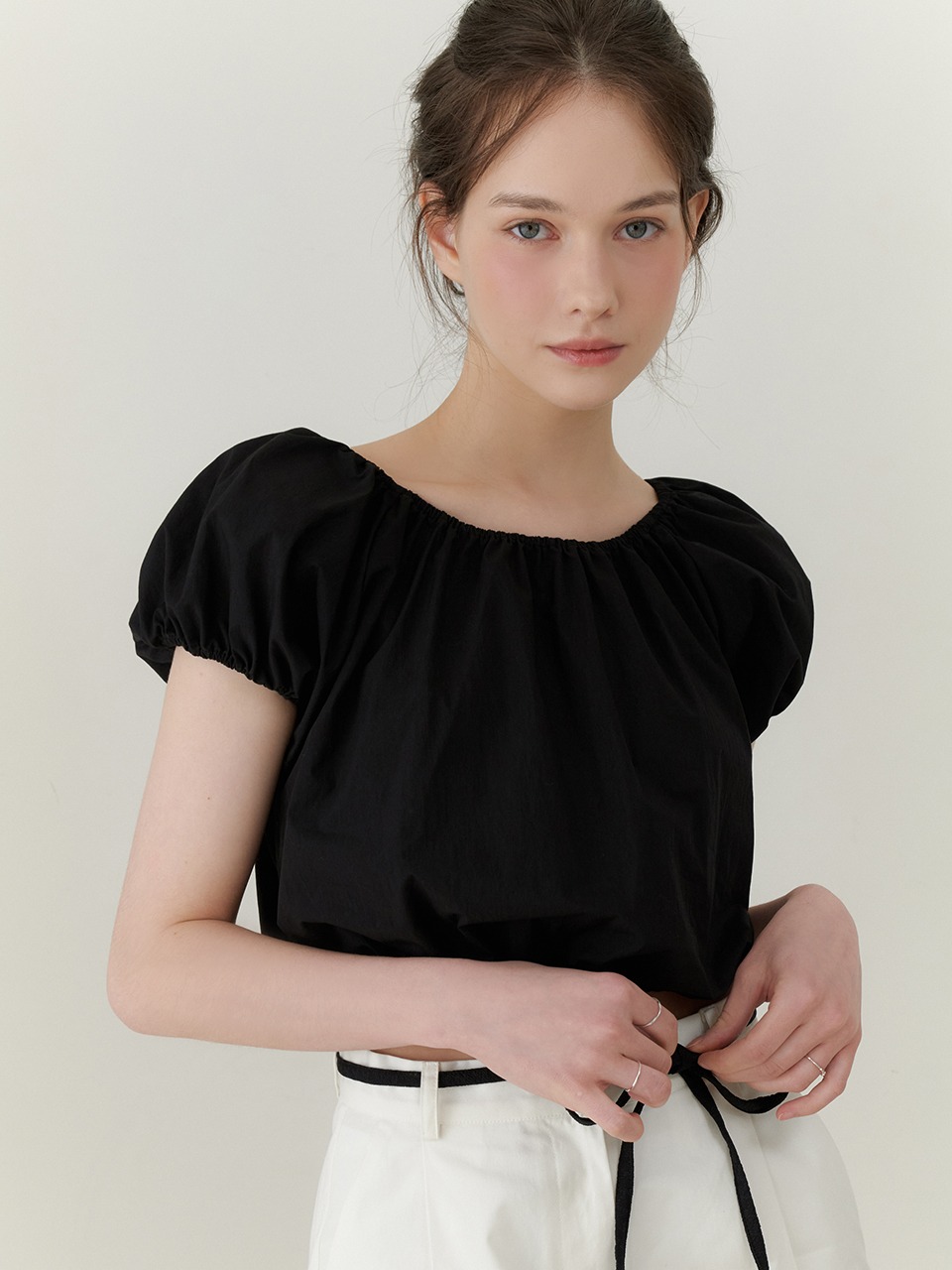 Roof shirring blouse (black)